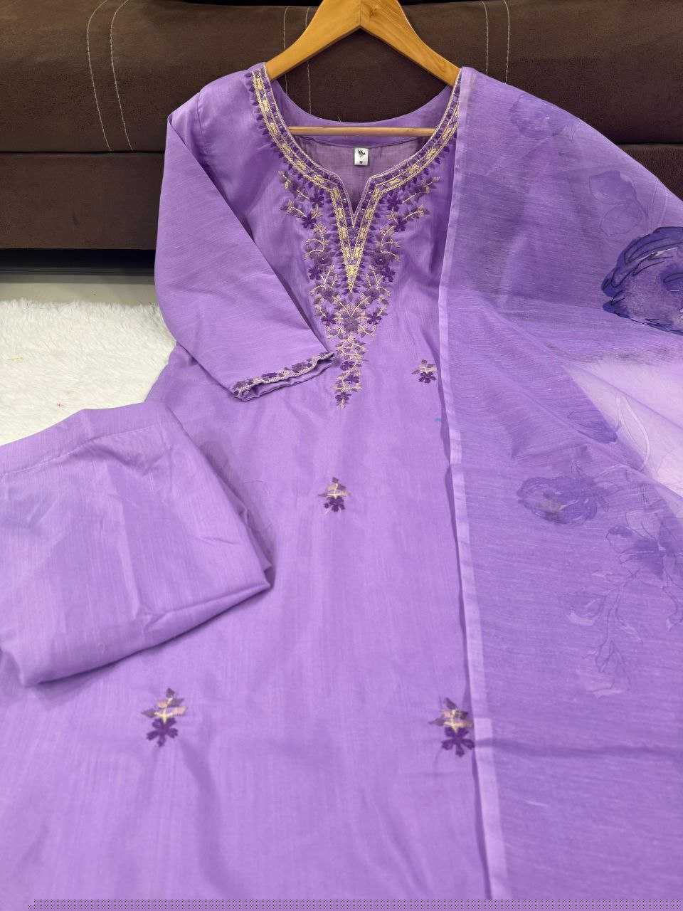 Rayon Embroidered Kurti - MYLUXURY LANE ENTERPRISE